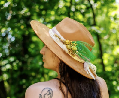 Dried Flower Hat Pins: A Forever Statement